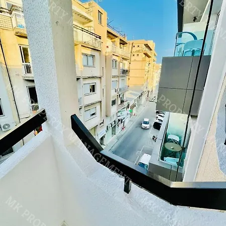 Milos Center Apt. 32 דירה