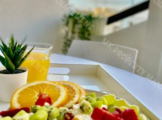 Milos Center Apt. 32