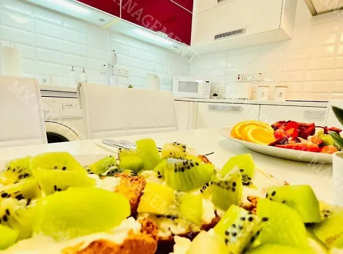 Milos Center Apt. 32 *